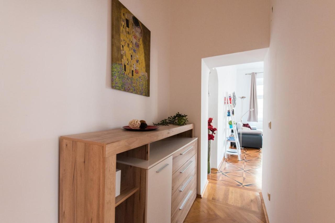 Belvedere Central Apartment Wien Exterior foto