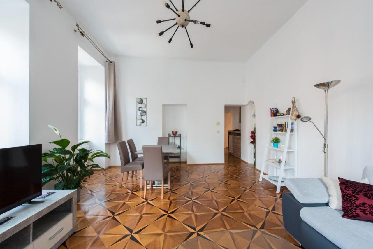Belvedere Central Apartment Wien Exterior foto